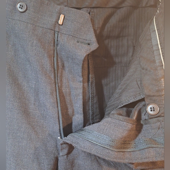 Vintage Hugo Boss Trousers - Men's 34R Dark Grey 100% Virgin Wool - Picture 4 of 7
